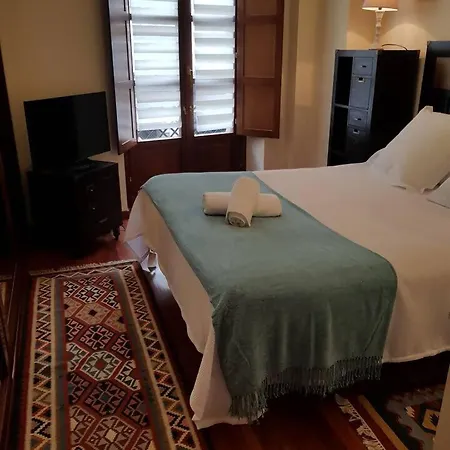 Апартаменти Piso De Calidad En El Centro De Хіхон