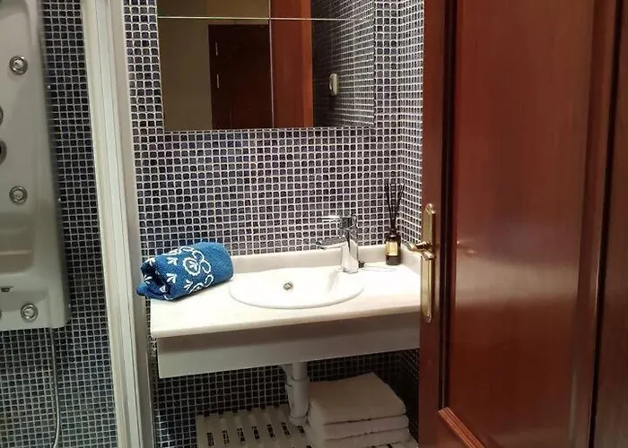 Piso De Calidad En El Centro De Gijon דירה גיחון